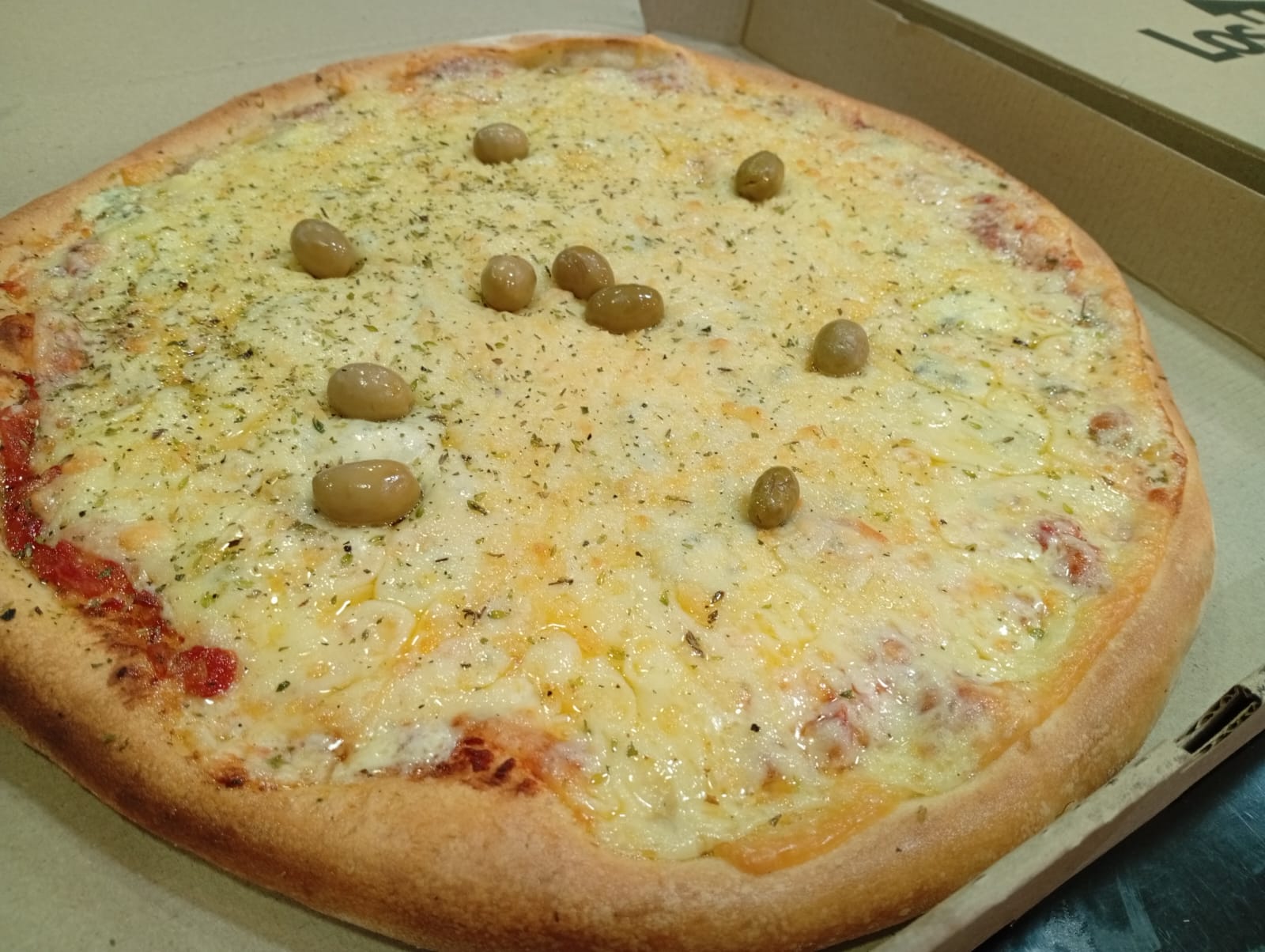 Pizza Cuatro Quesos