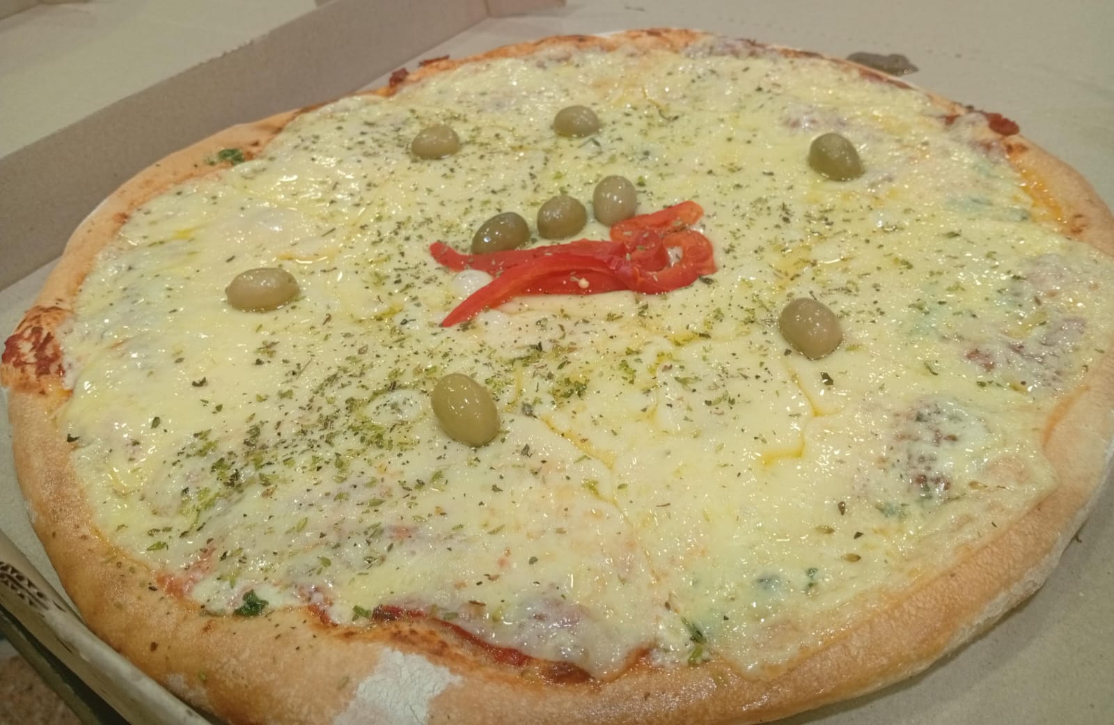 Pizza Provolone